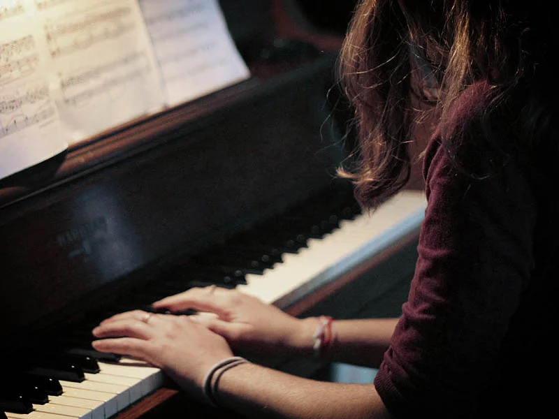 Como se Tornar um Pianista Melhor - Dicas práticas para evoluir no piano